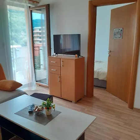 Lala Apartman *